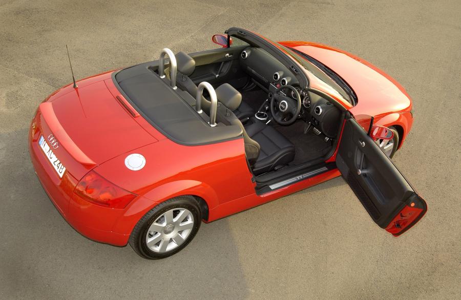  Audi TT Roadster (8N) 2003 года  (AU) (фото 2 из 6)